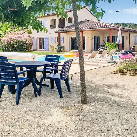 Alize Villa Sampzon